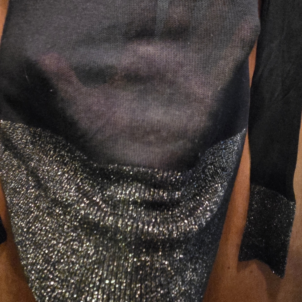 HOST PICK! 🎉🎊Avon Black & Shimmering Long Sleeve Sheer Sweater SzL - Picture 5 of 6